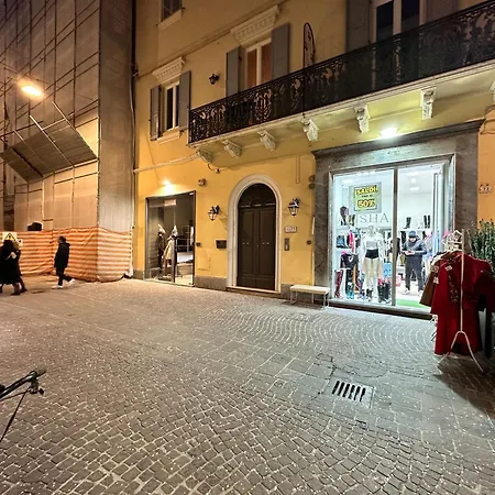 Particular In Appartamento *